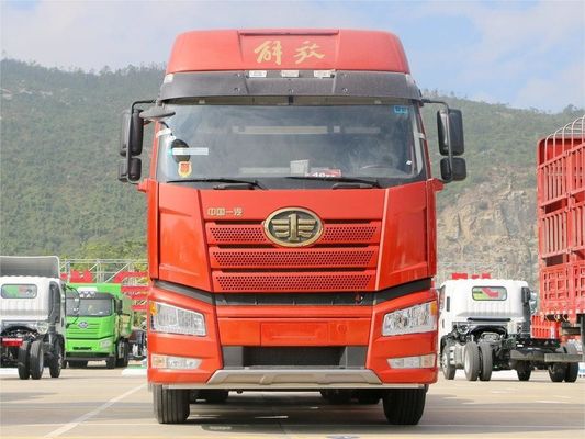 Zware vrachtwagen FAW Jiefang J6P aanhangwagen sleepvoertuig vrachtwagenkop 6X4 J6P 370-550 pk vrachtwagen