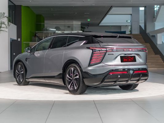 HiPhi X's Ultimate 4-Seater Luxury SUV met 550 km NEDC bereik en maximale snelheid van 200 km/u