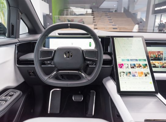 HiPhi X's Ultimate 4-Seater Luxury SUV met 550 km NEDC bereik en maximale snelheid van 200 km/u