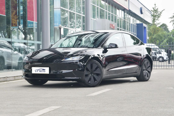 Tesla's Model 2024 met vierwielaandrijving langeafstand elektrische sportwagen met MAX.