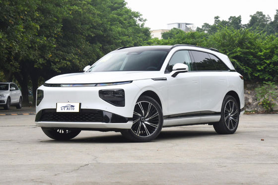 2023 Xiaopeng G9 High Performance EV Car met een bereik van 702 km en een maximale snelheid van 200 km/h