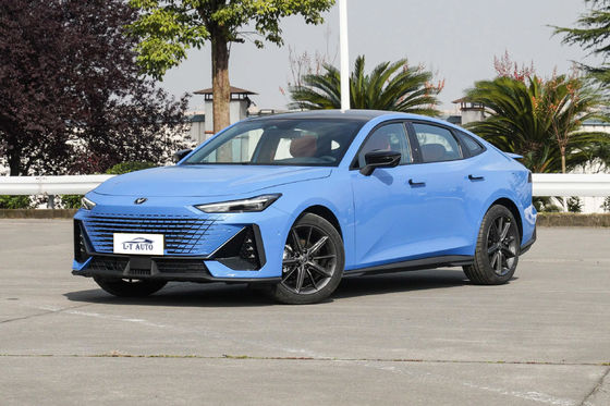 2024 Changan UNI-V Plug-In Hybrid Gasoline Electric Car Vehicle Maximale snelheid 205km/h