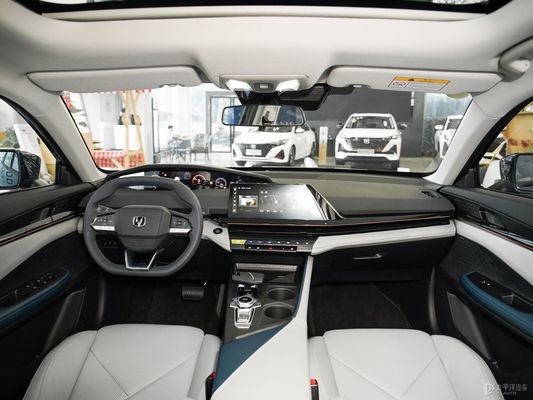 2024 Changan UNI-V 2.0T Benzine 4WD Drive Vehicle High Speed Smart Made In Gebruikte auto