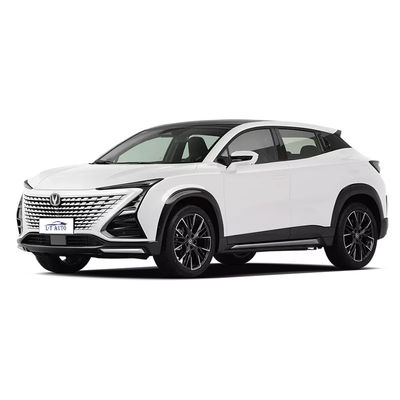 Maximale snelheid 200 km/u De 2023 Changan UNI-T 1.5T Turbo Luxury Sedan aangedreven door benzine