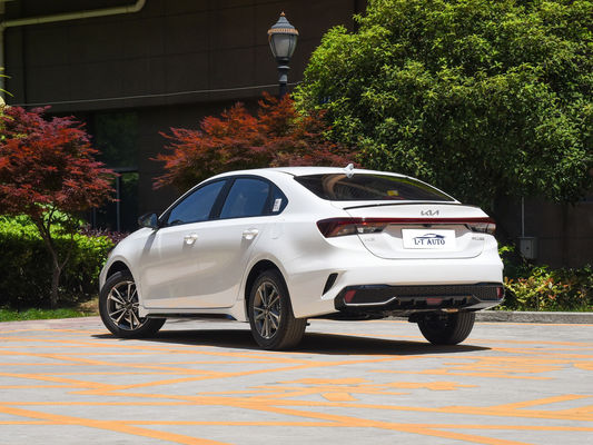 2024 KIA K3 Economy EV Car Compact Sedan Auto met 410Km bereik en maximale snelheid van 165km/h