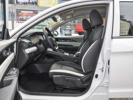 2024 Dongfeng Fengshen E70 betaalbare elektrische auto met 0,5 uur laadtijd en 5 zitplaatsen