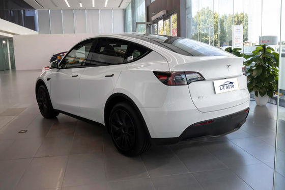 2024 Tesla Model Y 5 deuren 5 zitplaatsen 4 wielen EV Car 4750x1921x1624mm Lengte Breedte Hoogte
