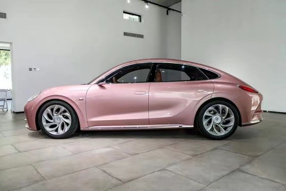 ORA Lightning Cat 4 wiel mooie kleine auto met batterij elektrische voertuig energie