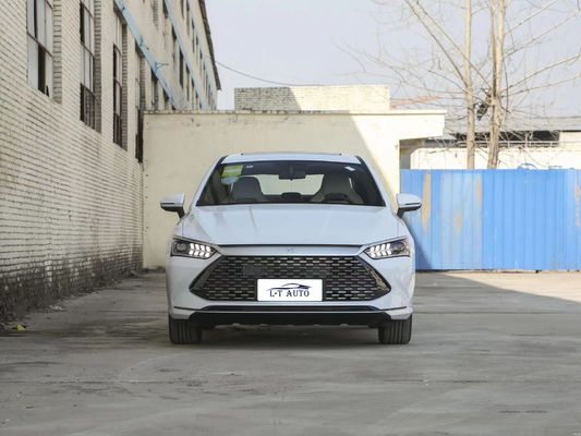 2024 BYD Qin PLUS DM-i 55KM Champion Edition Battery Electric Vehicle in zwarte kleur