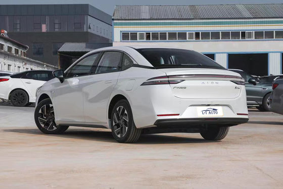 2024 Elektrische auto Aion S Plus 5 zitplaatsen 510km bereik LiFePO4 batterij 2750mm wielbasis