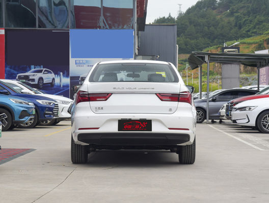 BYD Qin EV Linksgestuurde Sedan voor 100% elektriciteit Brandstof Snelle oplaadtijd 1,3h Gemaakt
