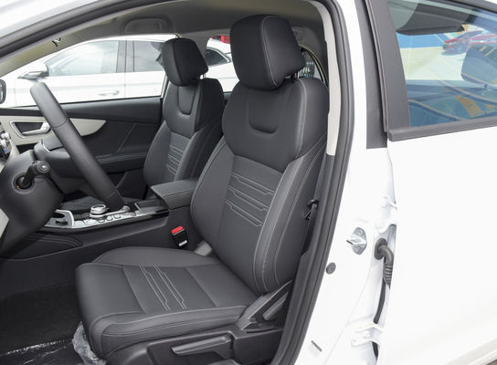 BYD Qin EV Linksgestuurde Sedan voor 100% elektriciteit Brandstof Snelle oplaadtijd 1,3h Gemaakt