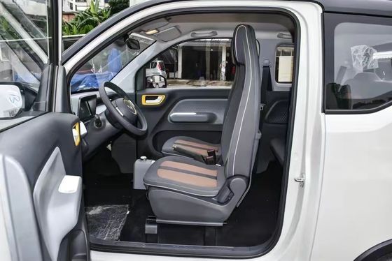 100% elektrische Wuling Mini EV-auto met een maximale snelheid van 100 km/h en een wielbasis van 2010 mm