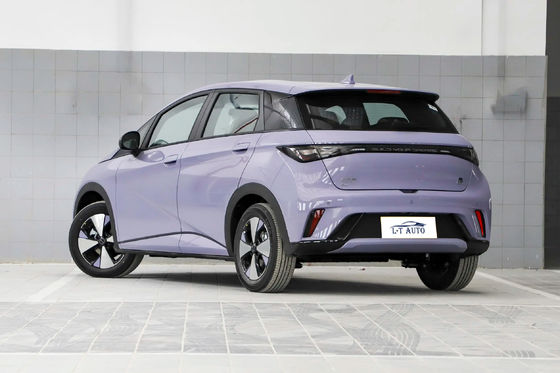 BYD EV Car 2024 Dolphin 5 zitplaatsen SUV 405KM Puur elektrisch voertuig in verschillende kleuren