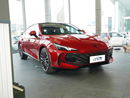 MG 7 Luxe SUV Sport Sedan met 1,5 t/2,0 t benzine motor en Radar Front 4 Achter 2