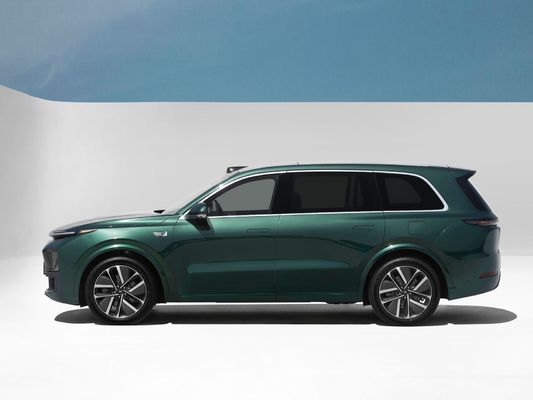 Exporteerde Lixiang L9 grote SUV met een batterijcapaciteit van 42,8 kWh en een ontwerp met 5 deuren en 5 zitplaatsen