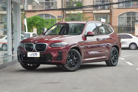 2024 BMW IX3 Pure Electric Midsize SUV met een wielbasis van 2864 mm en een totaalkoppel van 400 Nm