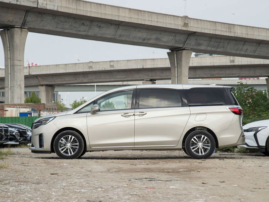 Buick GL8 benzine-elektrische hybride MPV auto selectie met 50-80L brandstoftank capaciteit