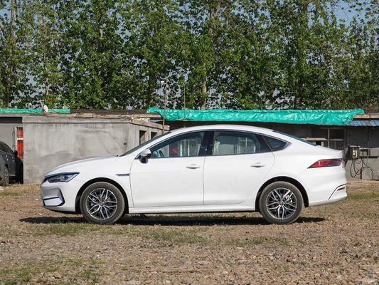 2024 BYD QIN Plus EV Long Endurance elektrisch voertuig 2718mm WHEELBASE 5-zits familieauto