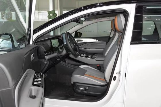 Zilverachtige Aion S Plus 80 460KM 480KM 510KM 60Kw EV Auto Sedan Elektrische auto 160 Max. Snelheid