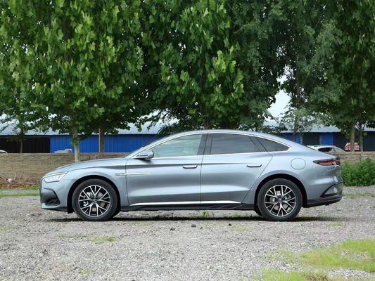 5 zitplaatsen BYD Han EV Plug-in Hybrid Power Vehicle met 700KM bereik en 2920mm wielbasis