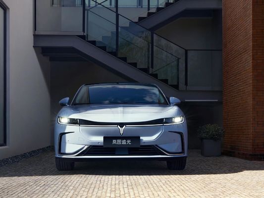 Voyah Zhuiguang Edition 580km 730km Lantu 4WD Gebruikte elektrische auto High Speed EV Sedan