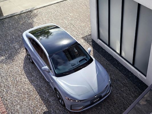 Voyah Zhuiguang Edition 580km 730km Lantu 4WD Gebruikte elektrische auto High Speed EV Sedan
