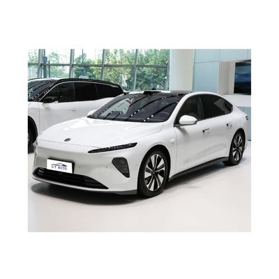 Zuivere elektrische 2024 luxe auto met links stuur de perfecte combinatie van stijl en energie