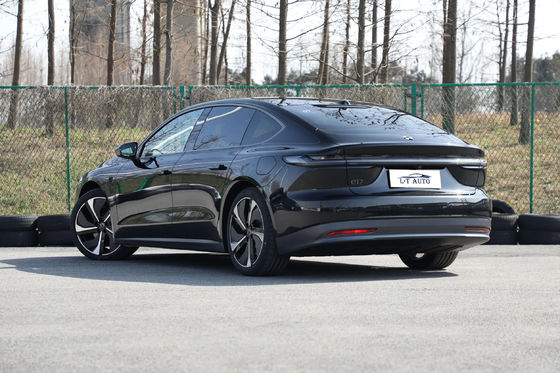 Zuivere elektrische 2024 luxe auto met links stuur de perfecte combinatie van stijl en energie