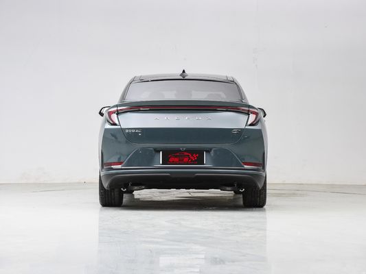 Polar Fox Alpha T ARCFOX S 5 deuren 5 zitplaatsen SUV Met 160kW maximaal vermogen en 700km bereik