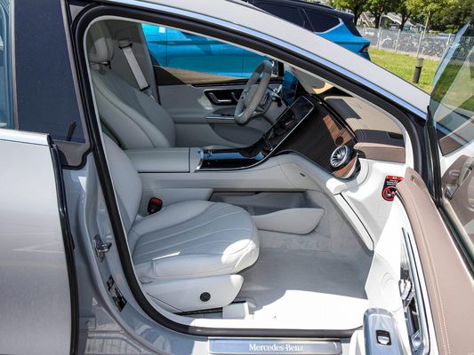 Energievoertuigen Benz EQE 350 2024 Luxe auto met 215 kW motor en 752 km lange duurzaamheid