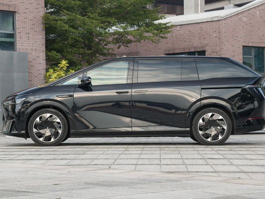 Xpeng X9 4WD MPV Comfortabel en handig Lengte 5293mm Wielbasis 3160mm