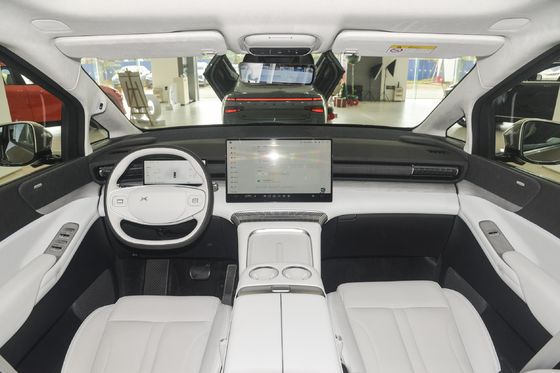 Grote familie MPV Xpeng X9 Electric 702KM NEDC Ultra Long Range 7 zitplaatsen Energievoertuig