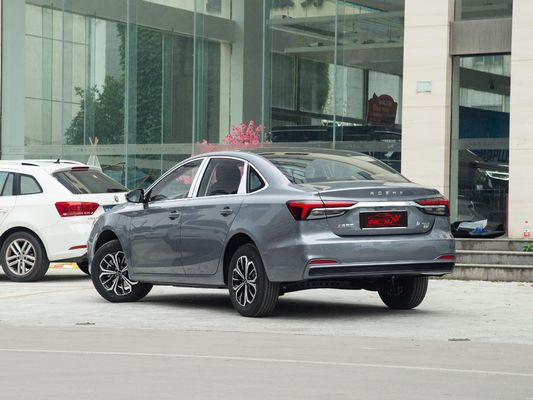 2024 Roewe i6 De perfecte familieauto met ABS 5 zitplaatsen en elektrische voertuigfuncties