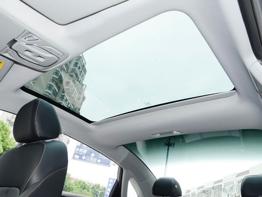2024 Roewe i6 De perfecte familieauto met ABS 5 zitplaatsen en elektrische voertuigfuncties