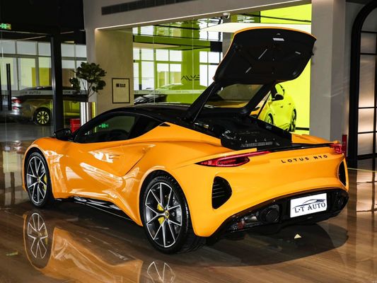 Lotus Emira De perfecte combinatie van prestaties en stijl in een 2 2 Layout Supercar