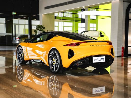 Lotus Emira sportwagen die het volledige potentieel van ternary lithium elektriciteit ontketent