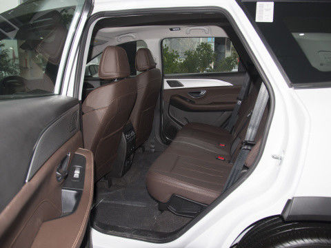Jetour X90 Plus Midsize SUV 2.0T 5 7 zitplaats met Front Disc Rear Disc Brake System