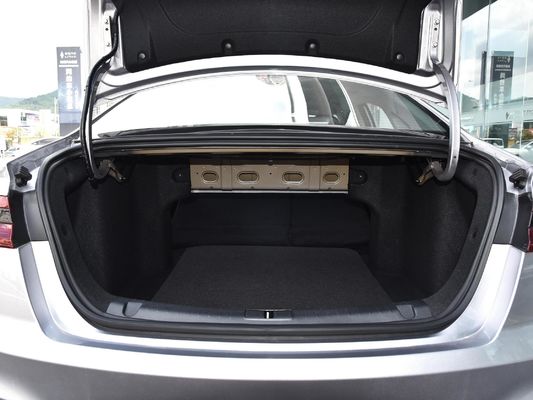 Level Compact SUV 2024 Geely Geometry Een elektrische auto snel opladen 4-deurs 5-zits sedan