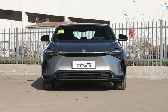 5 zitplaatsen en lange afstand De perfecte combinatie in 2023 Toyota bZ4X elektrische auto