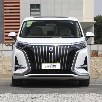 DENZA D9 4x4 MPV 7 zitplaatsen 103.36kWh Batterijcapaciteit Dual motor Midden-grote grootte