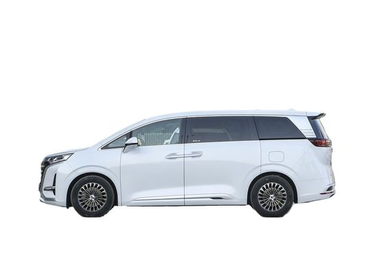 DENZA D9 4x4 MPV 7 zitplaatsen 103.36kWh Batterijcapaciteit Dual motor Midden-grote grootte