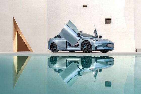 Pure Electric 2024 Sports Car Hyper GT Scissor Doors 4-Door 5-Seat RWD Luxe High Speed SPORT EV CAR