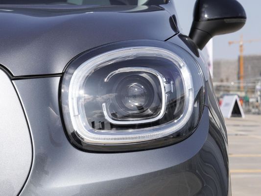 Leapmotor T03's Zero Emission Mini Electric Car met hoge snelheid en 4 zitplaatsen