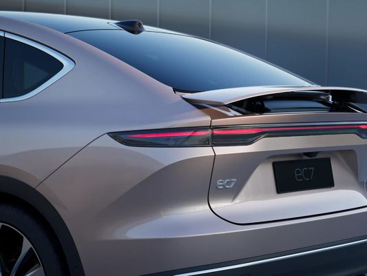 NIO EC7 Long Range EV SUV met 2960 mm wielbasis en 5-deurs 5-zits carrosserie structuur