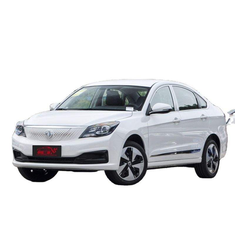 2024 Dongfeng Fengshen E70 betaalbare elektrische auto met 0,5 uur laadtijd en 5 zitplaatsen