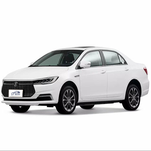2024 BYD Qin PLUS DM-i 55KM Champion Edition Battery Electric Vehicle in zwarte kleur