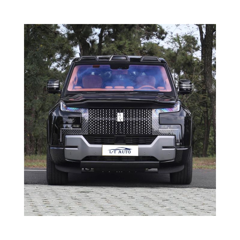 Upgrade naar Yangwang U8 De HEV auto met snelle oplaadtijd van 0,3 uur en luxe ontwerp