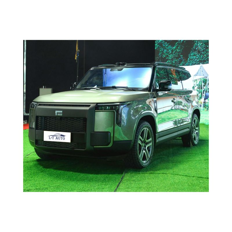 6 zitplaatsen 2024 BAIC EV Stone 01 1.5T Hybrid SUV Lengte 5050mm Breedte 1980mm Hoogte 1869mm