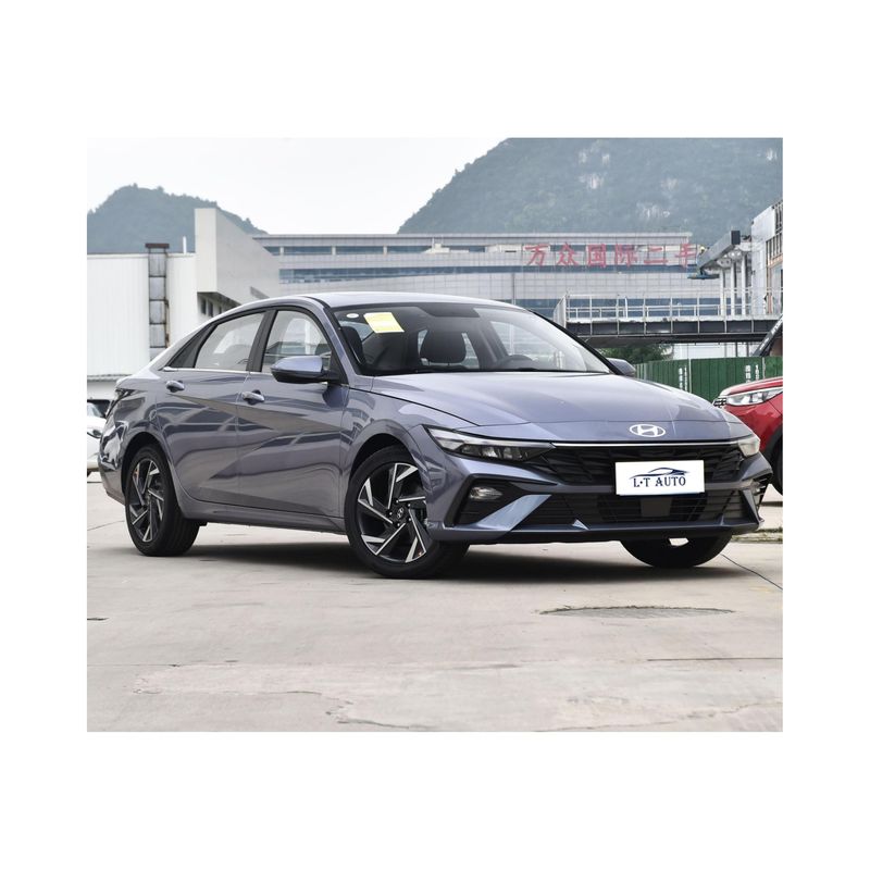 Hyundai Auto Gasoline Car Speed Sports Sedan met voor- en achterschijfremmen